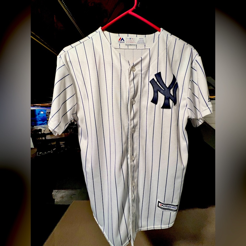 Majestic MLB NY Yankee Aaron Judge #99 Youth Large Jersey - Gently worn